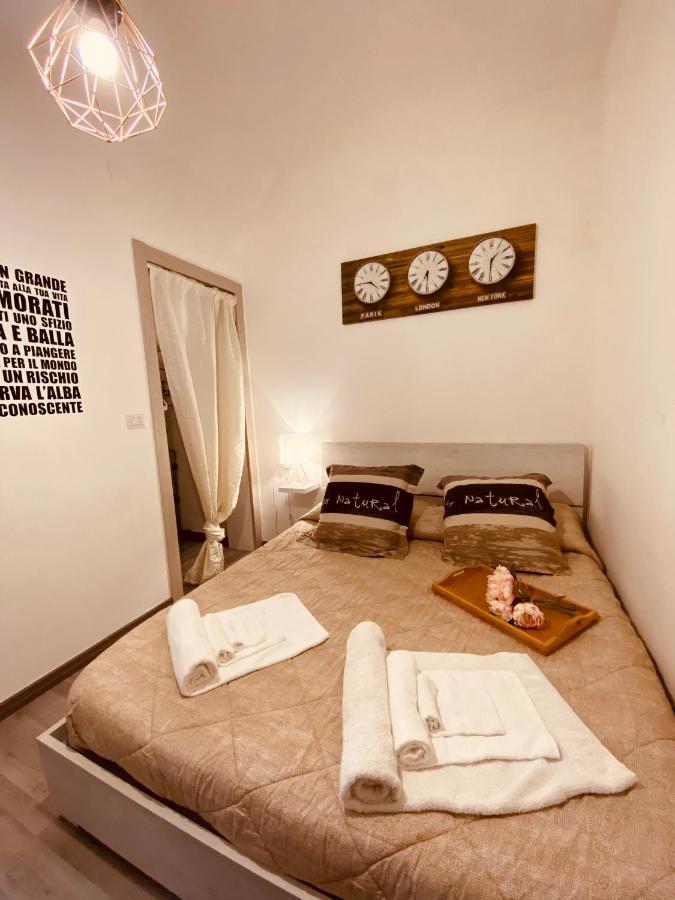 Bobo'S Home Iglesias Bagian luar foto